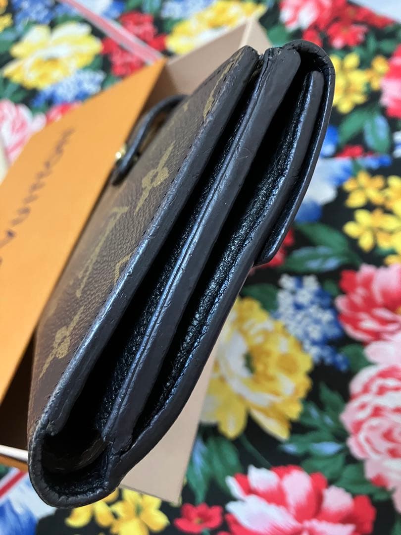 美品！！Louis Vuitton 三つ折り財布 モノグラム、付属品付き