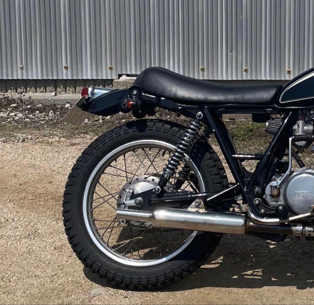 SR400シート BRATSTYLE風
