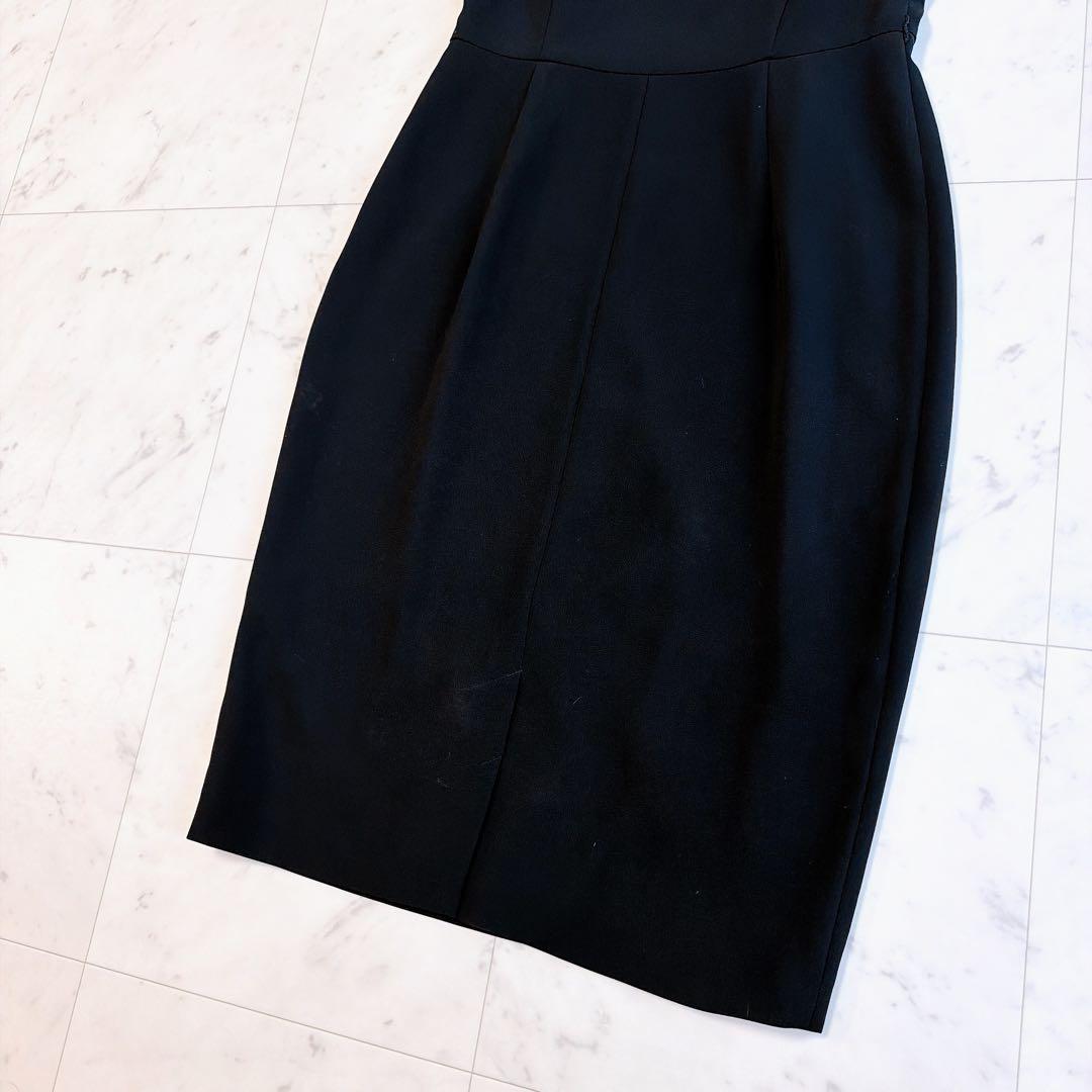 【Max Mara 】高級白タグ フリル　ワンピース　イタリア製　サイズ42 黒