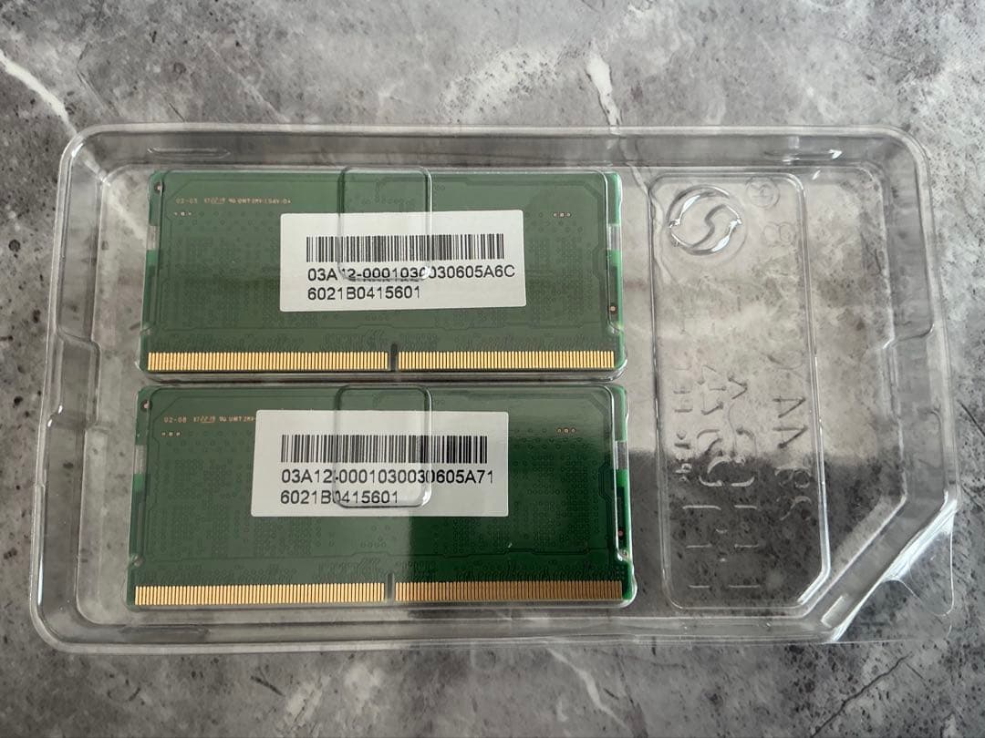 未使用 DDR5 16GB SAMSUNG メモリー 8GBx2枚 pc5