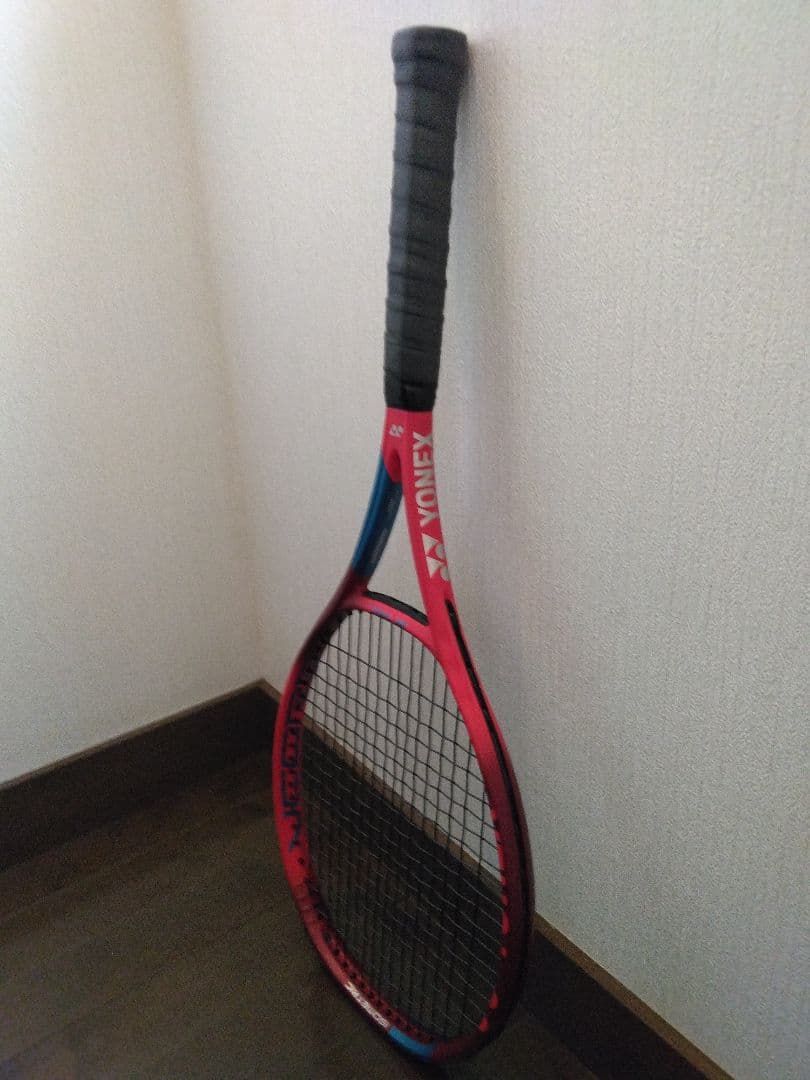 美品！YONEX VCORE 100 硬式用テニスラケット