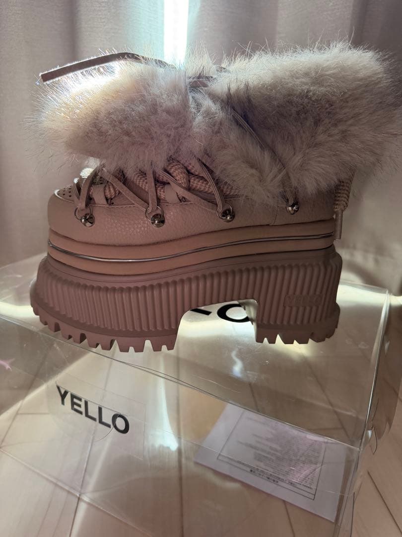 Yello SNUG PLATFORM SHORT BOOTS Sサイズ