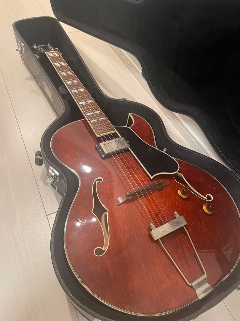Eastman AR-175CE フルアコースティックギター　ハードケース付属