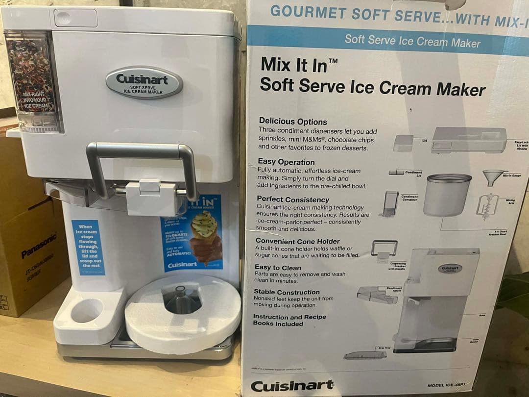 Cuisinart ソフトサーブアイスクリームメーカー ICE-45P1