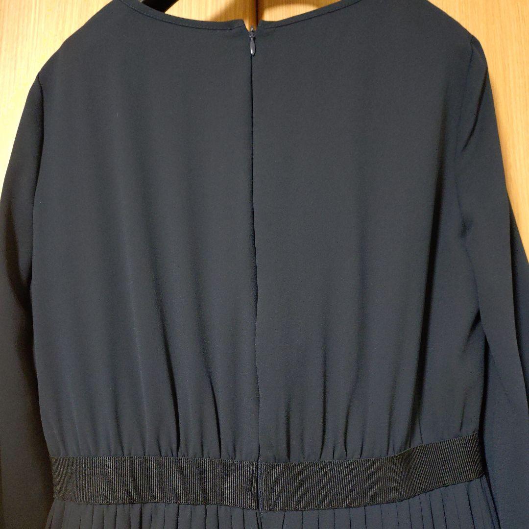 新品タグ付き　INED（イネド）プリーツワンピース