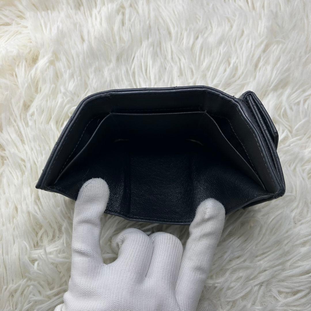 サンローラン 三つ折り財布 Vステッチ カサンドラ レザー グレー