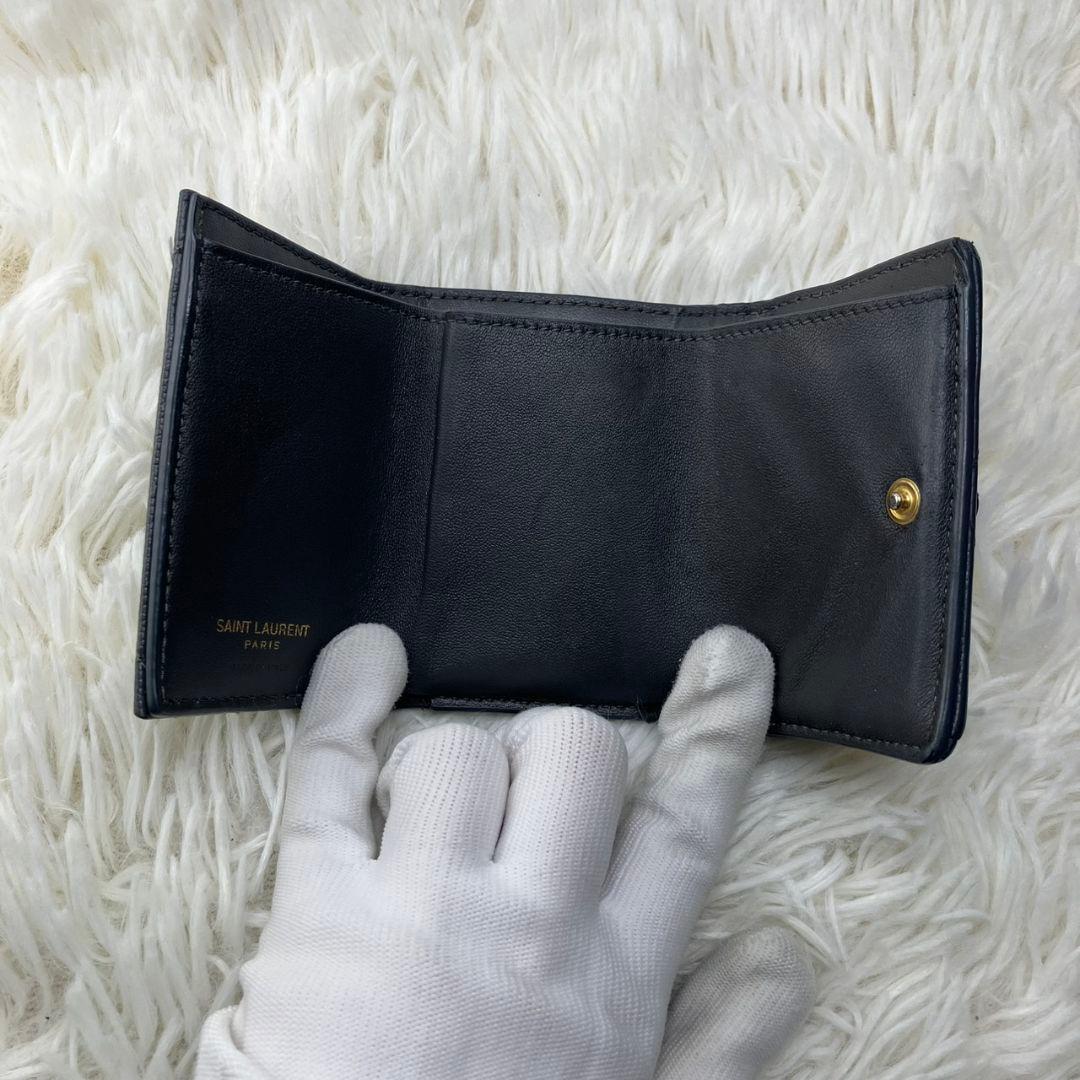 サンローラン 三つ折り財布 Vステッチ カサンドラ レザー グレー