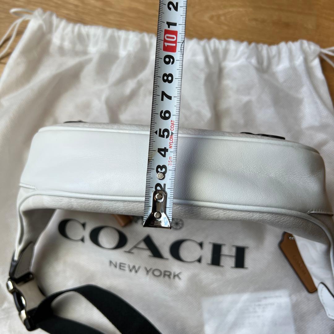 日本限定　COACH ミッキーボディバッグ