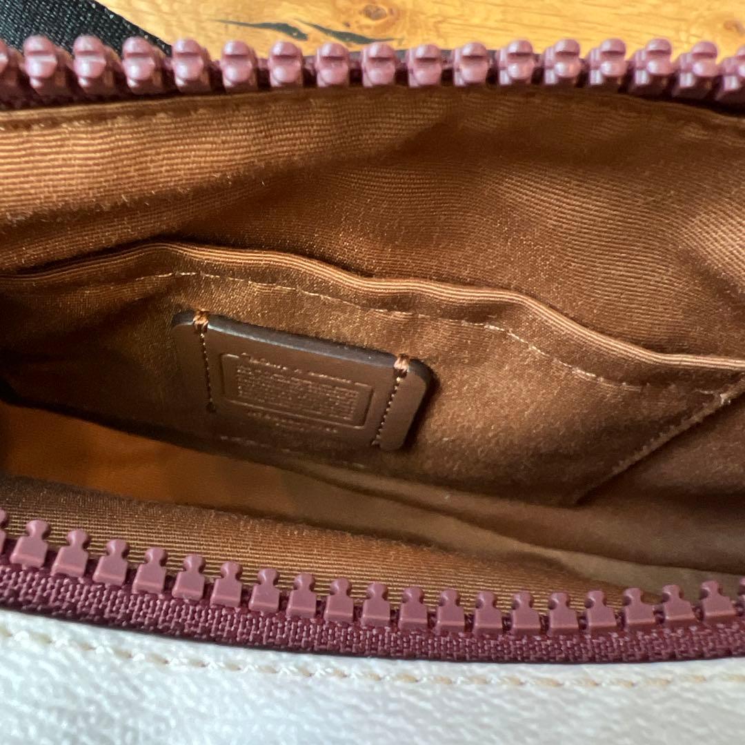 日本限定　COACH ミッキーボディバッグ