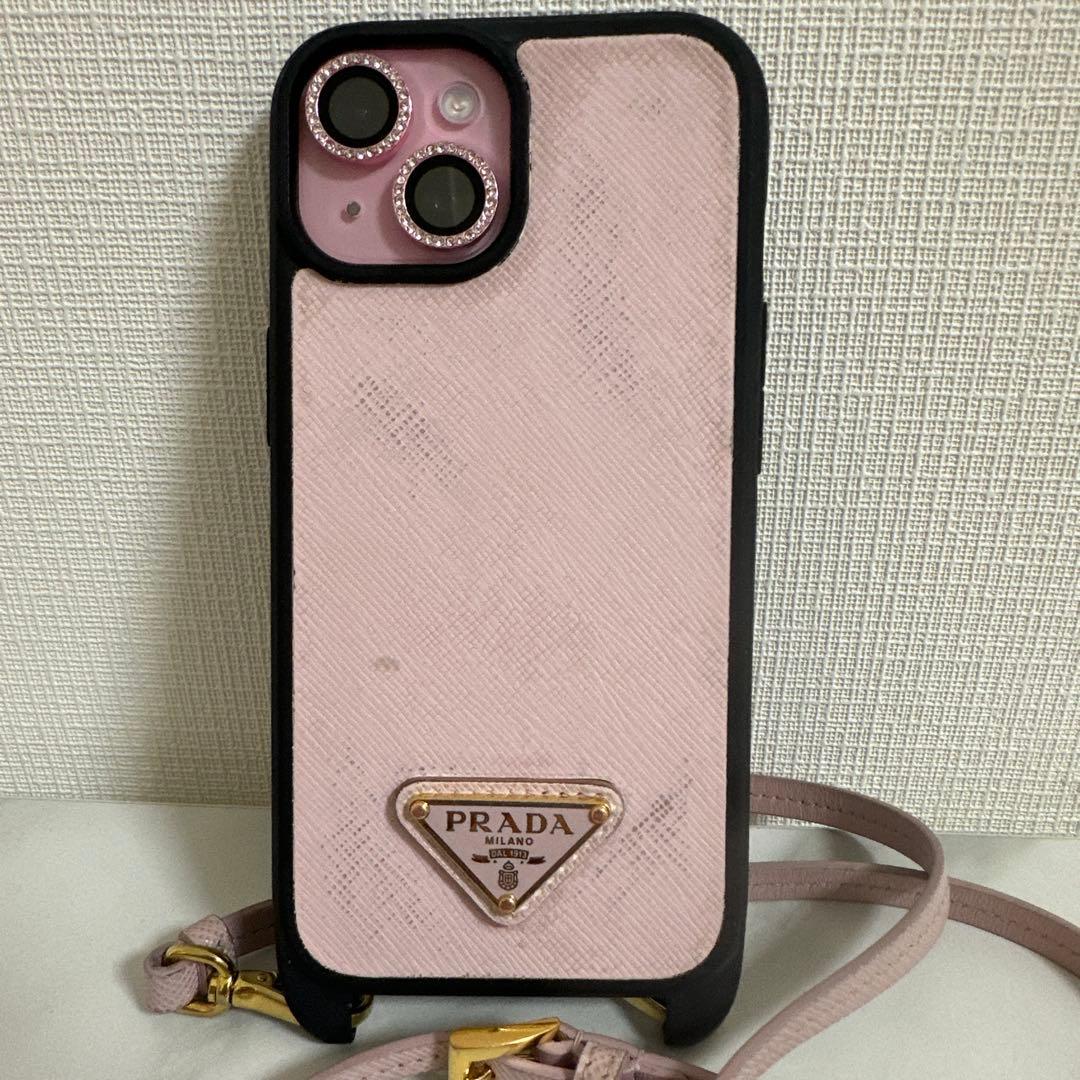 お値下げ‼️PRADA ピンクレザー iPhone15ケース ストラップ付き