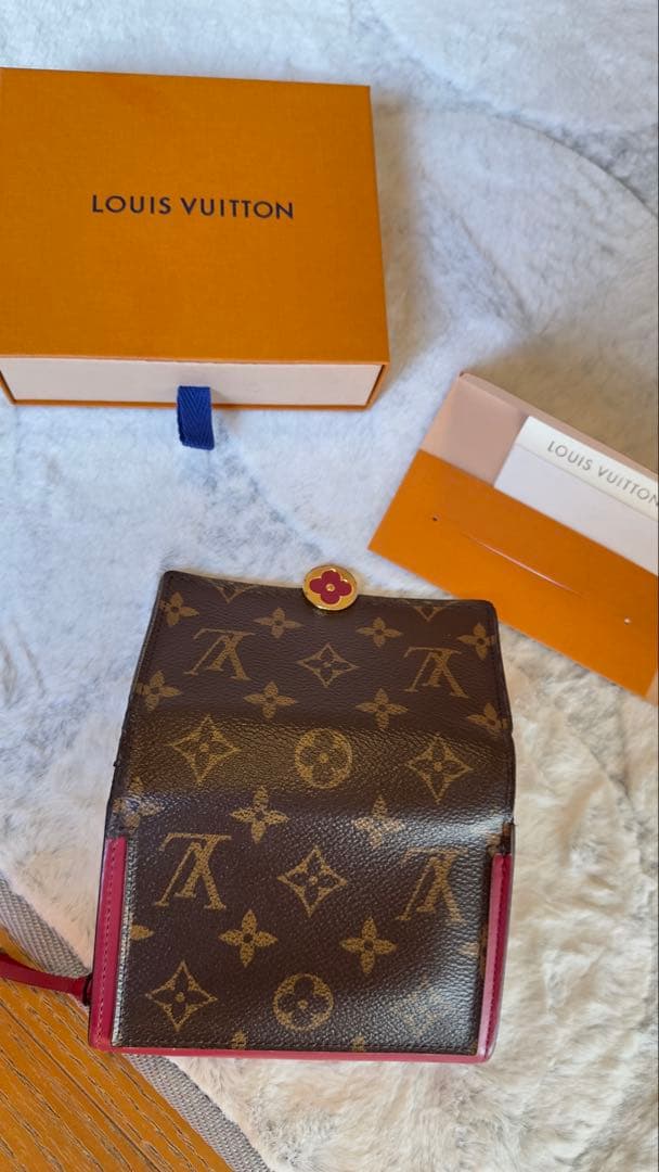 LOUIS VUITTON 二つ折り財布 ブラウン/レッド