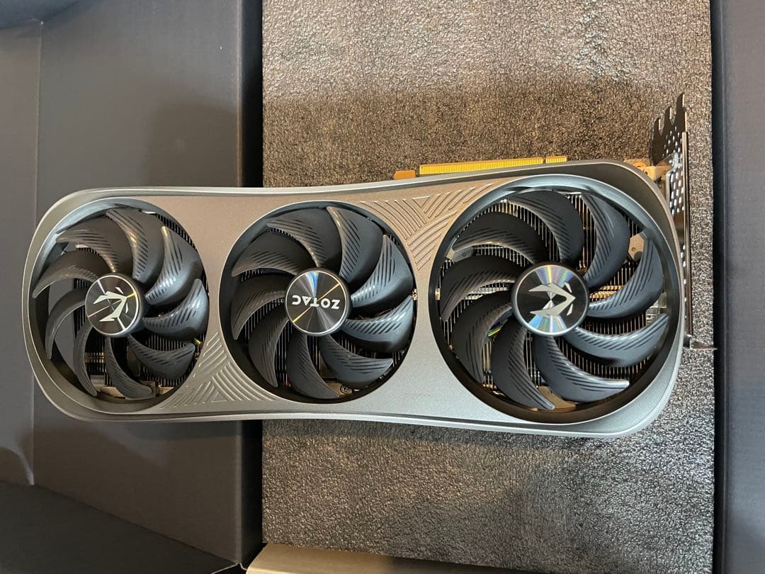 グラボ　ZOTAC　RTX 4090 動作確認済み
