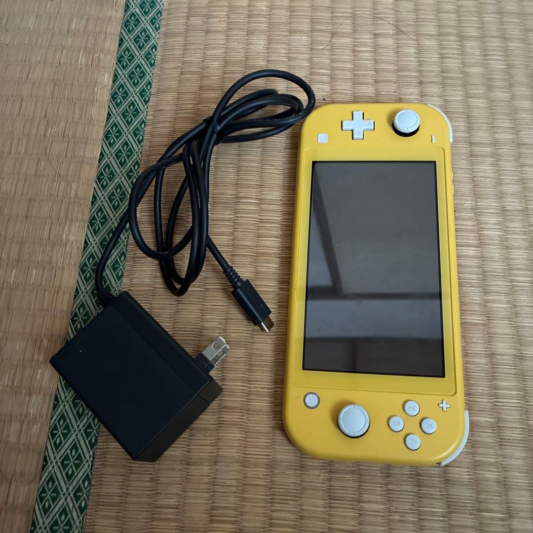 Nintendo Switch Lite イエロー + ソード