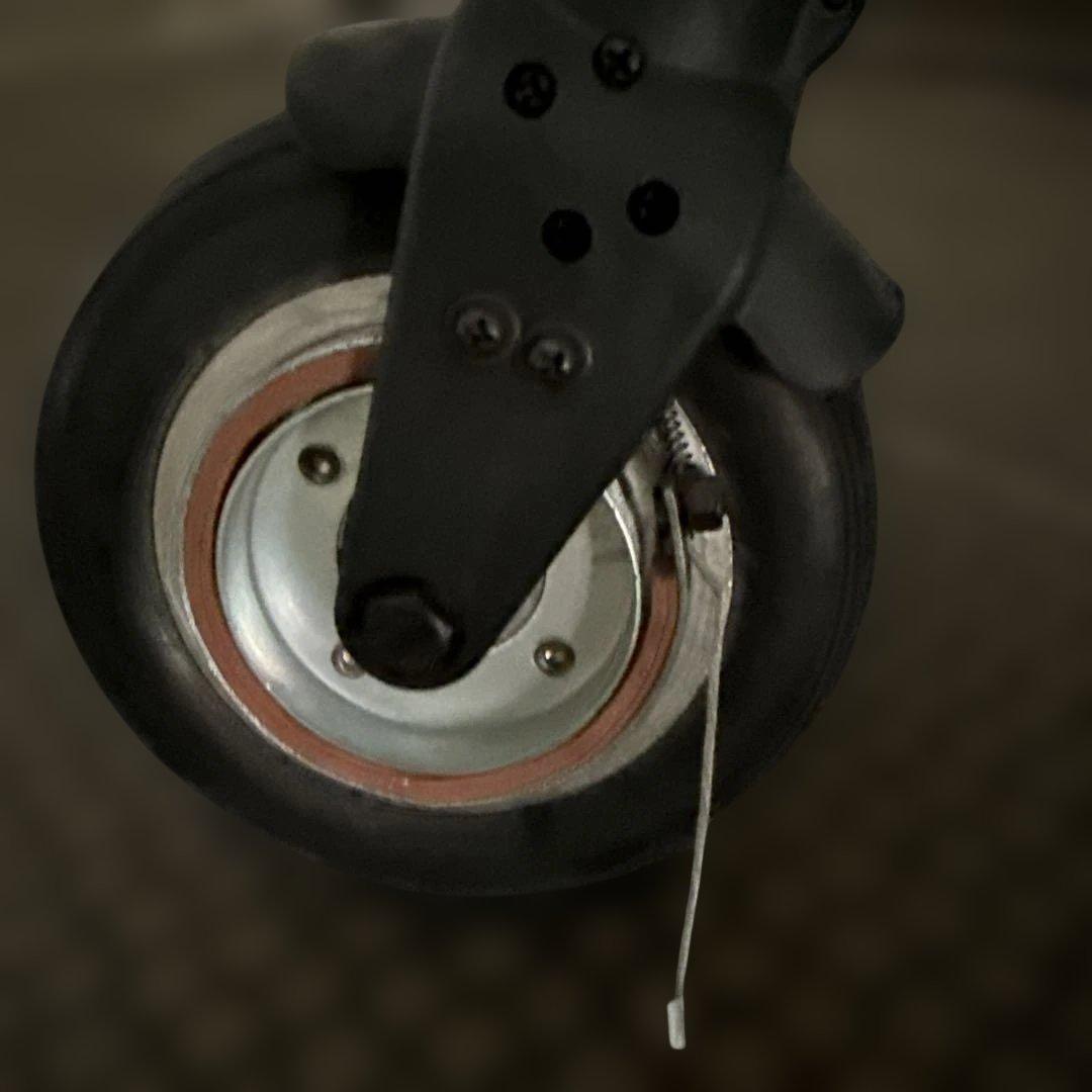 コンパクトな折りたたみ自転車 小径ホイール