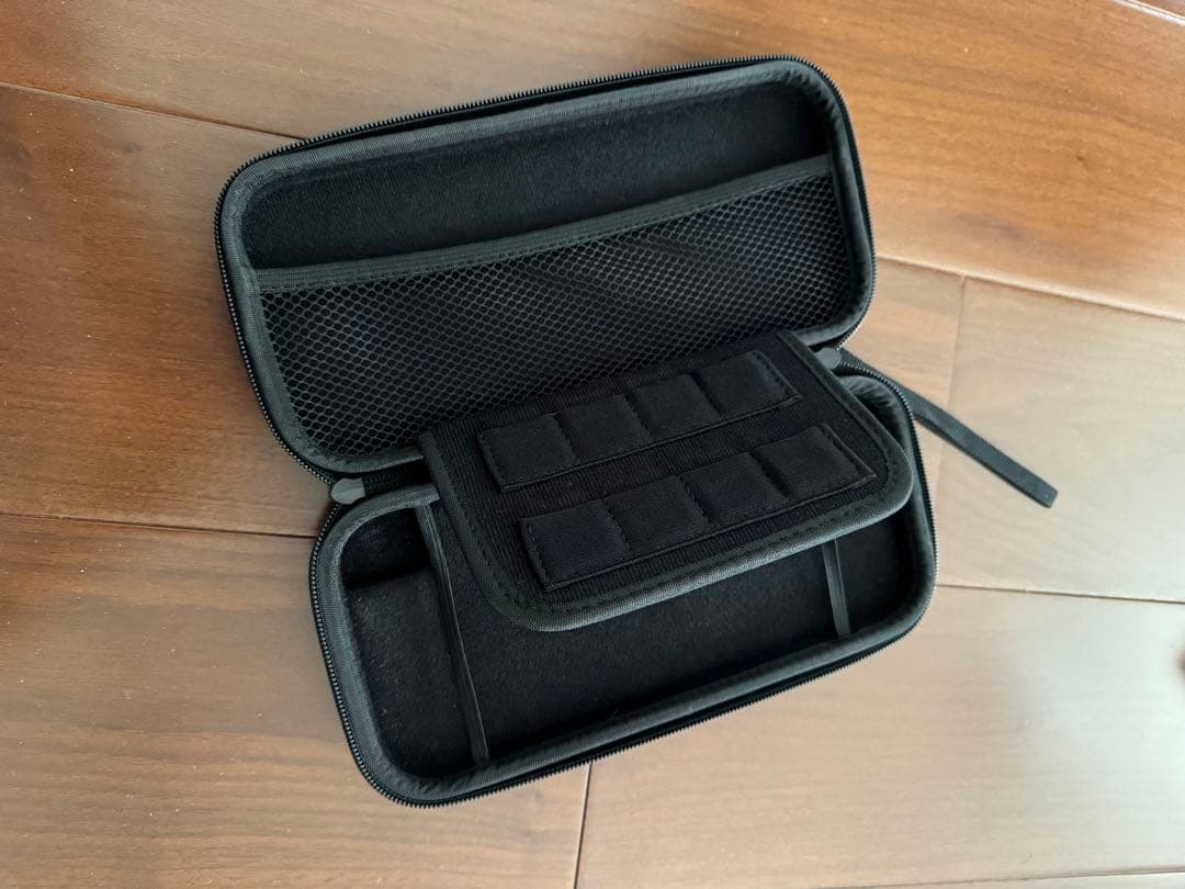 Nintendo Switch 本体 グレー(プロコン2つ・携帯ケース付き)