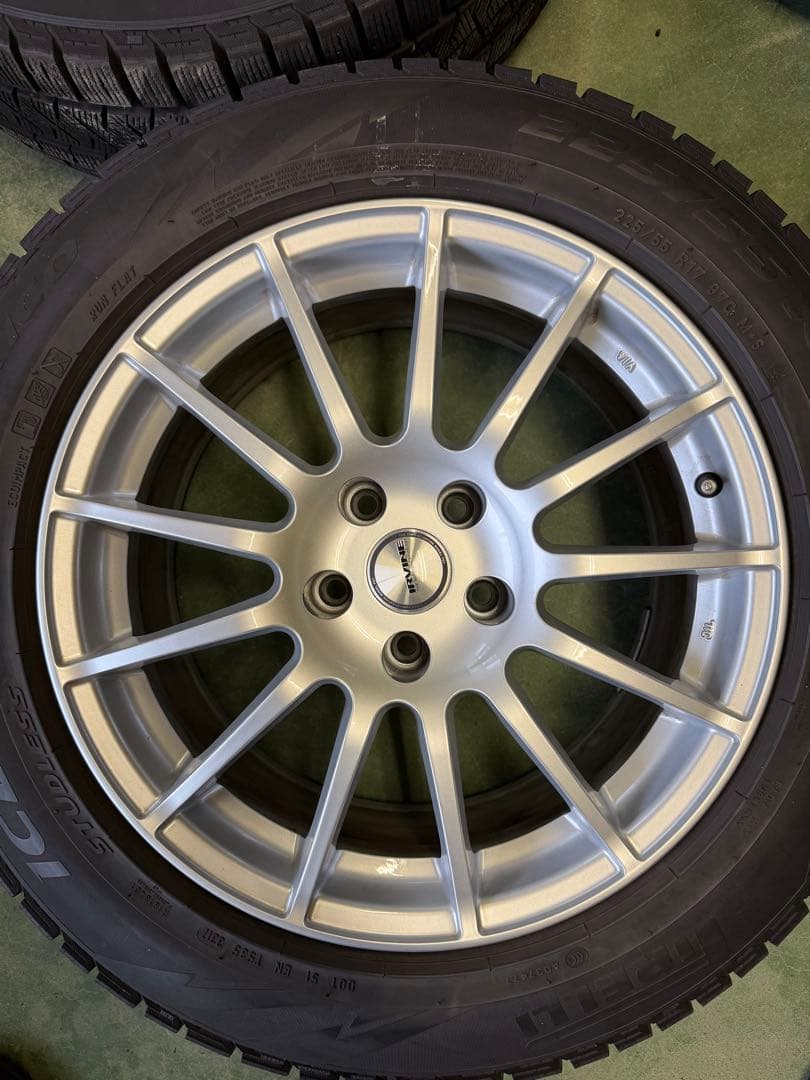  weds IRVINE 美品 225/55R17スタッドレス RFT