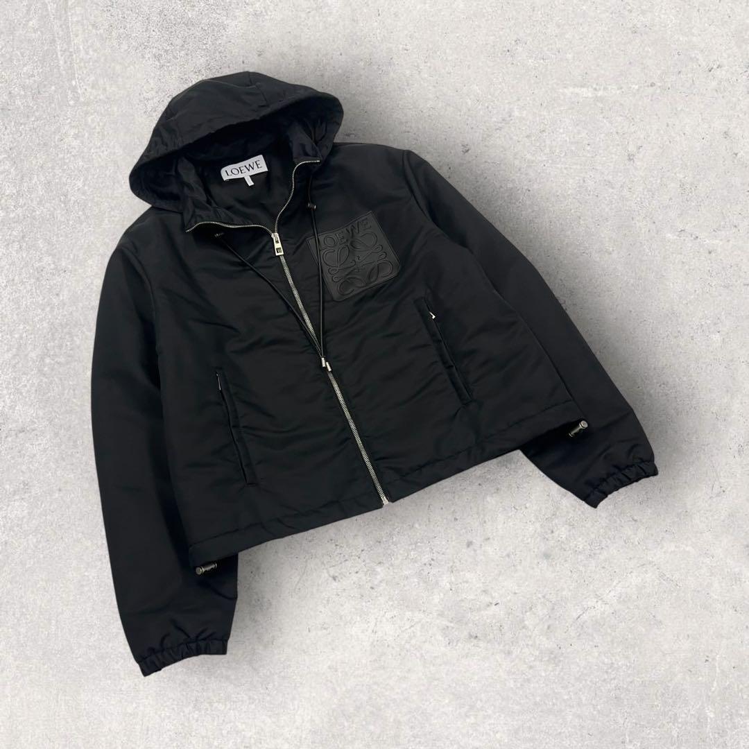 【美品・現行モデル】ロエベ　アナグラム レザーロゴ中綿フードジャケット　黒