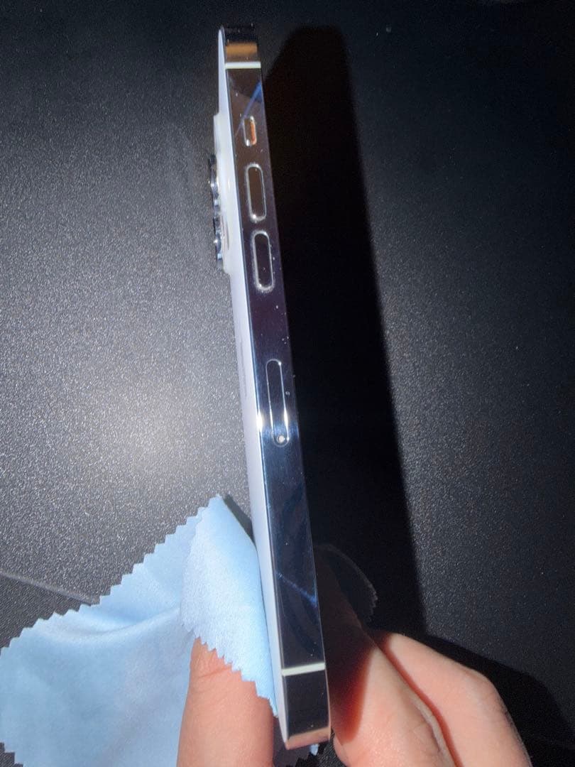 Apple iPhone 14 Pro シルバー
