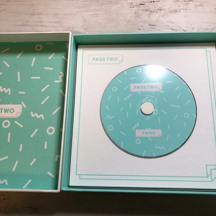 TWICE アルバム PAGE TWO チェヨンデザイン