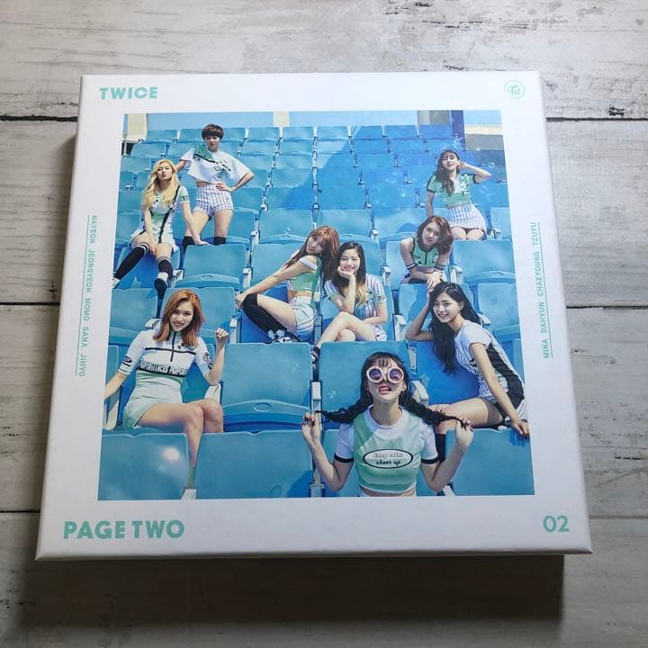TWICE アルバム PAGE TWO チェヨンデザイン