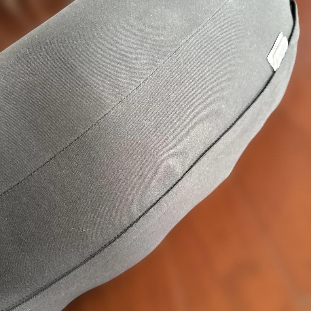 Yogibo Mega Moon Pillow ビーズクッション