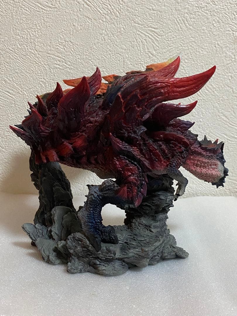 モンハン　カプコンフィギュアビルダー　クリエイターズモデル　燼滅刃ディノバルド