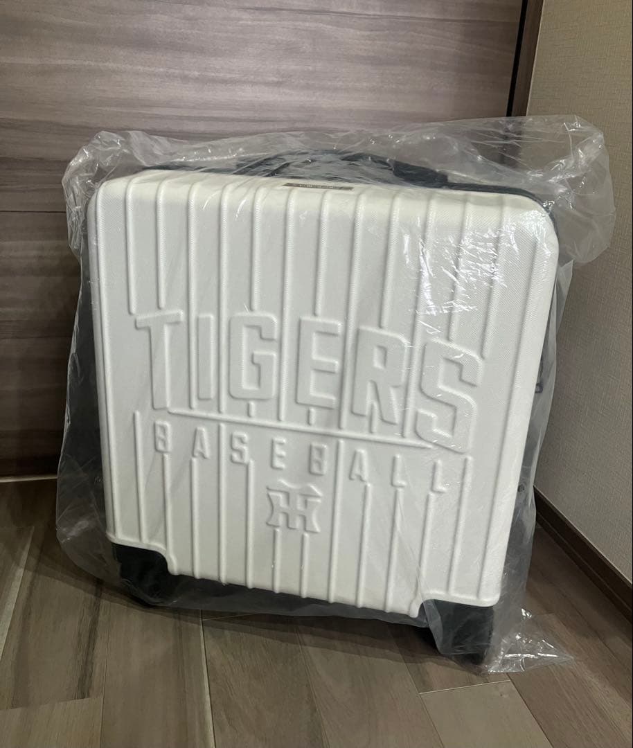 【未使用】阪神タイガース キャリーケース(非売品)
