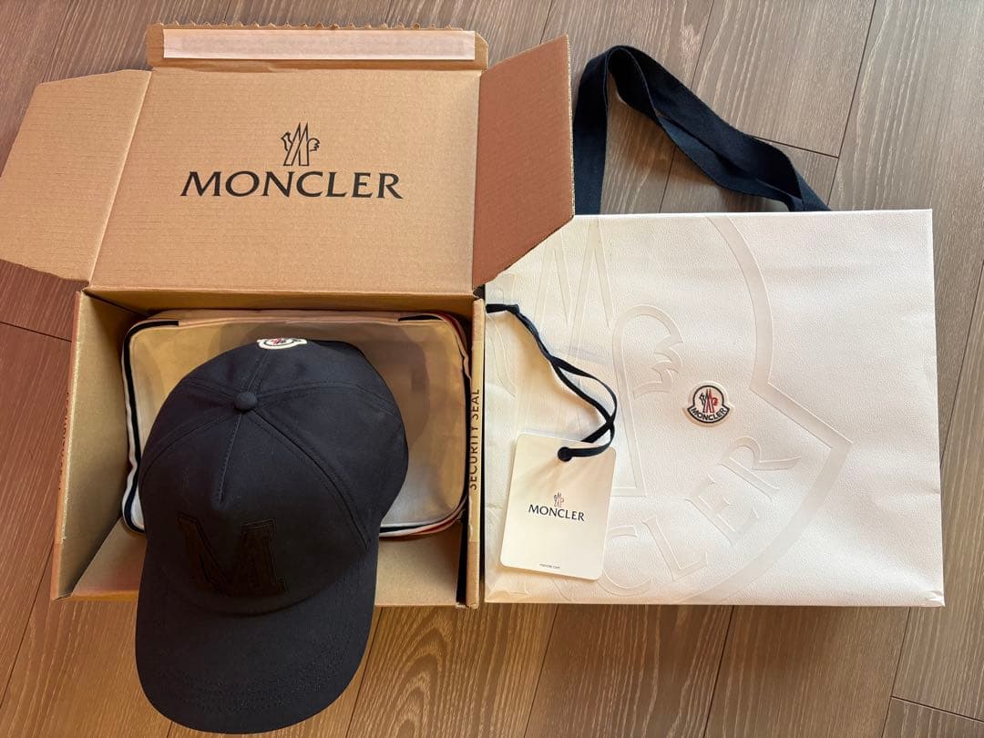 MONCLER Mロゴ ベースボールキャップ ネイビー