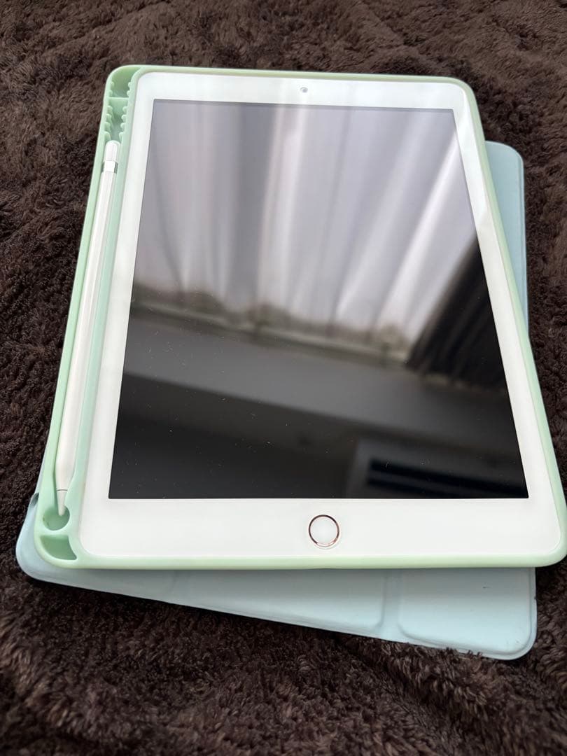 iPad(第6世代)128GB ゴールド WiFiモデル＋Applepencil