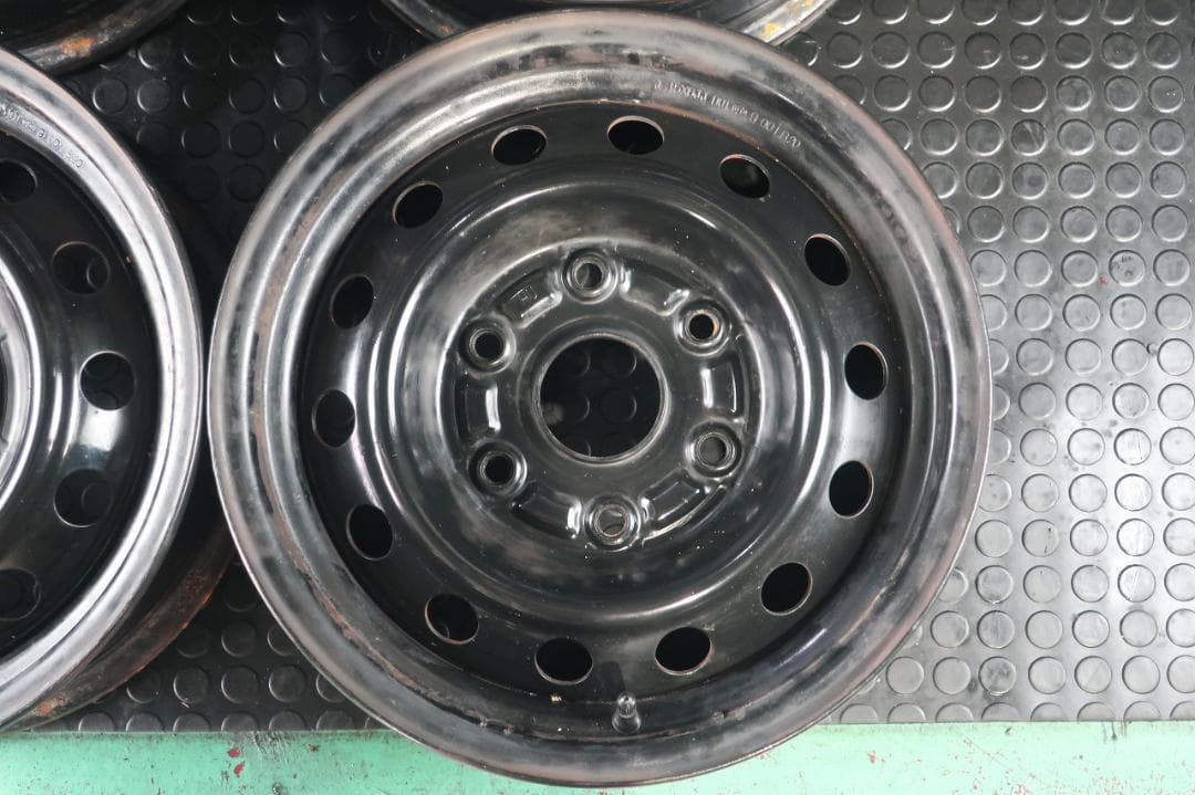 トヨタ純正スチール 100系ハイエース2WD 15×6J PCD139.7/6H