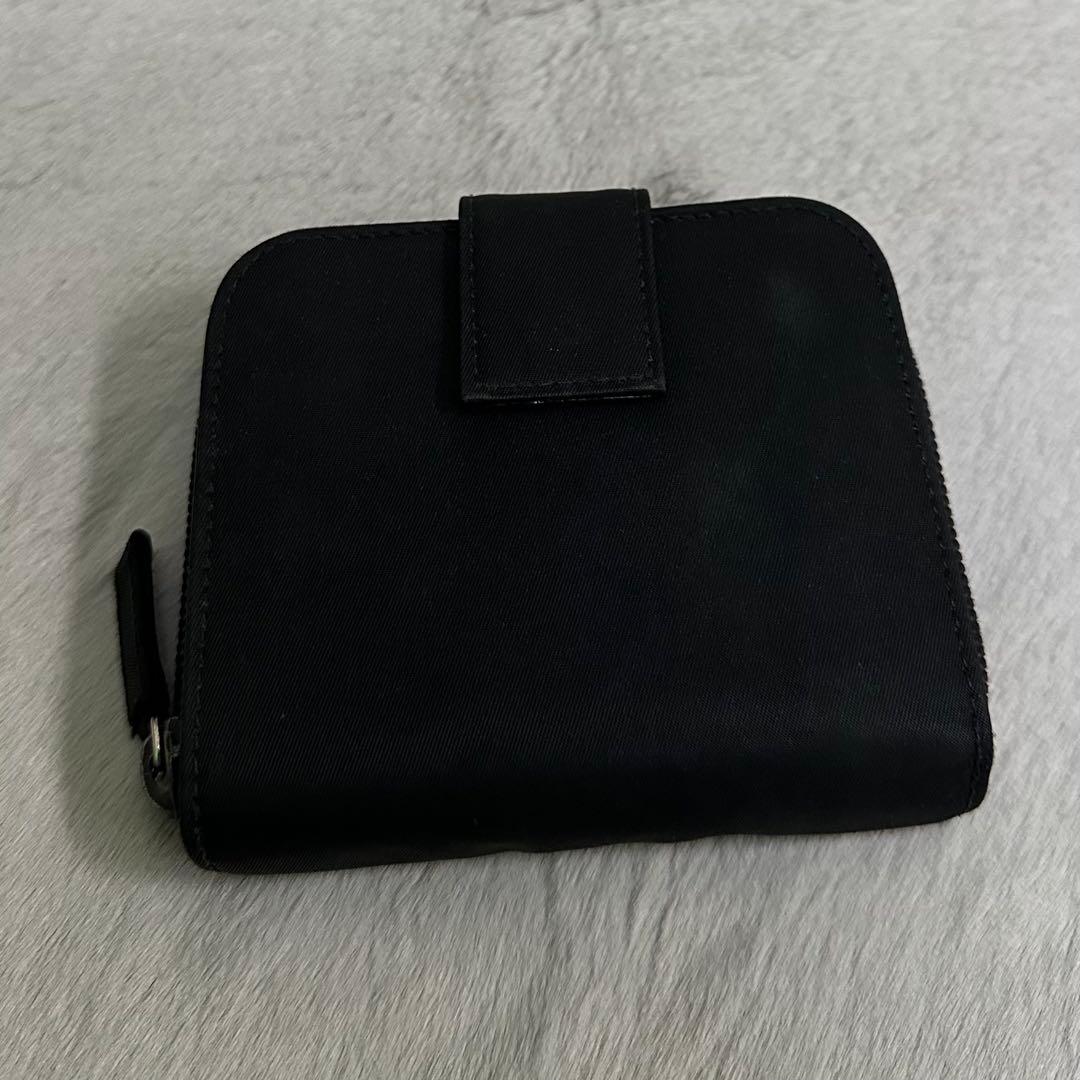 PRADA プラダ　折り財布　ナイロン　三角ロゴ　ラウンドファスナー　ブラック