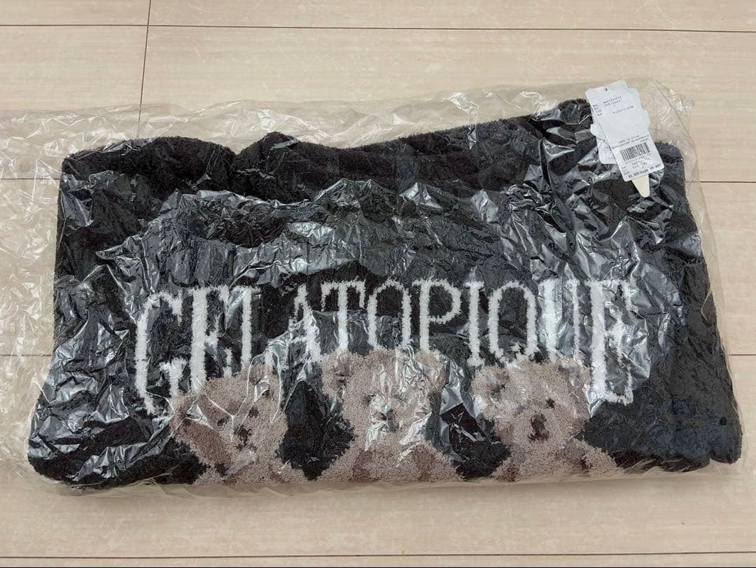 gelato pique モチーフジャガードプルオーバー　くま　新品未使用