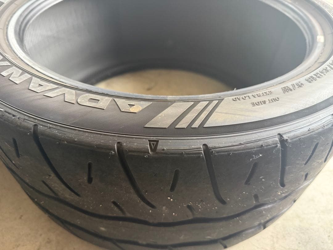 w*n様 ADVAN AD09 265/35R18 4本セット 24年35週