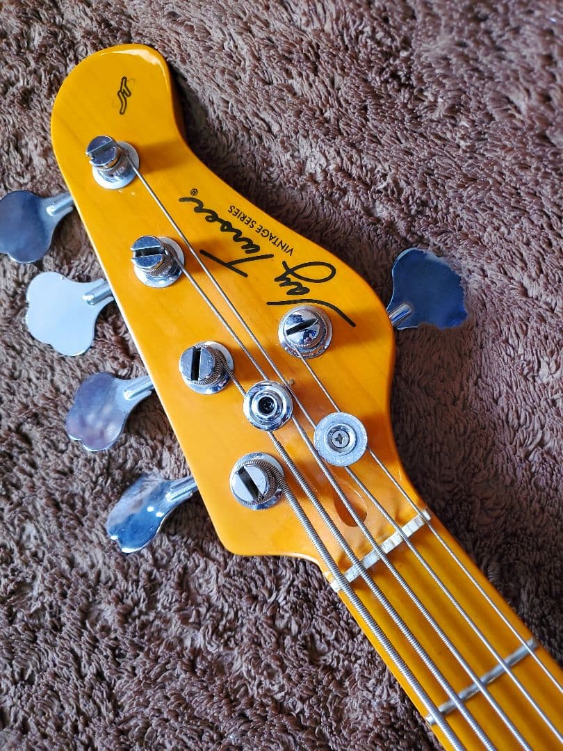 ​Jay Turser USA 5弦ベース【メイプル1ピースネック】希少　MOD