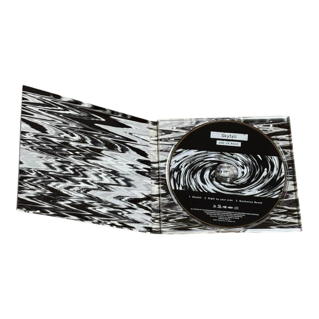 正規品　セル盤　廃盤　ONE OK ROCK Skyfall CD会場限定盤