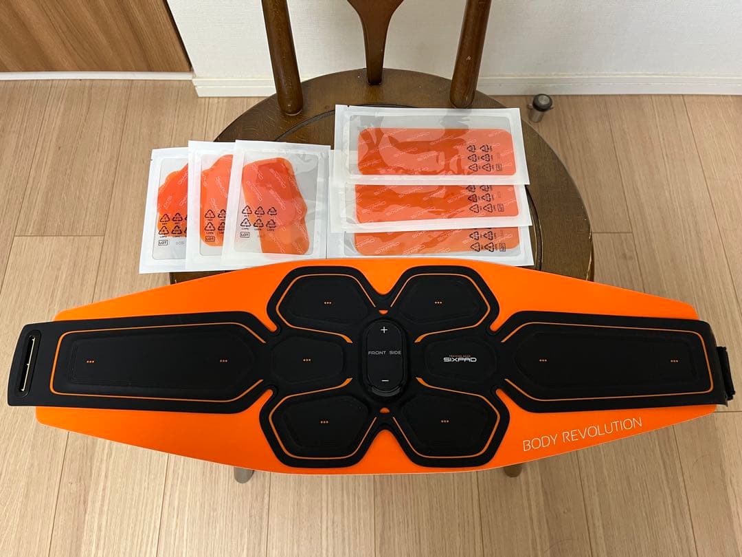 SIXPAD ABS BELT SML サイズ　ジェルシート3つ付き