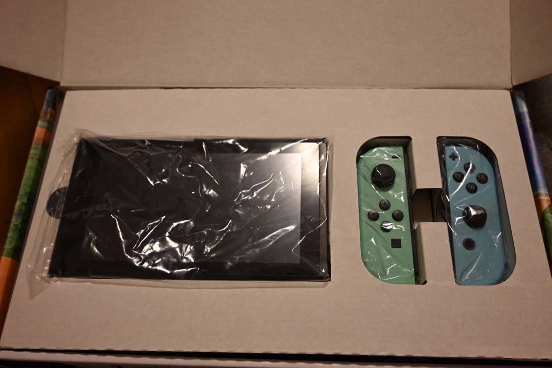 【欠品なし】Nintendo Switch あつまれどうぶつの森仕様　ソフトあり