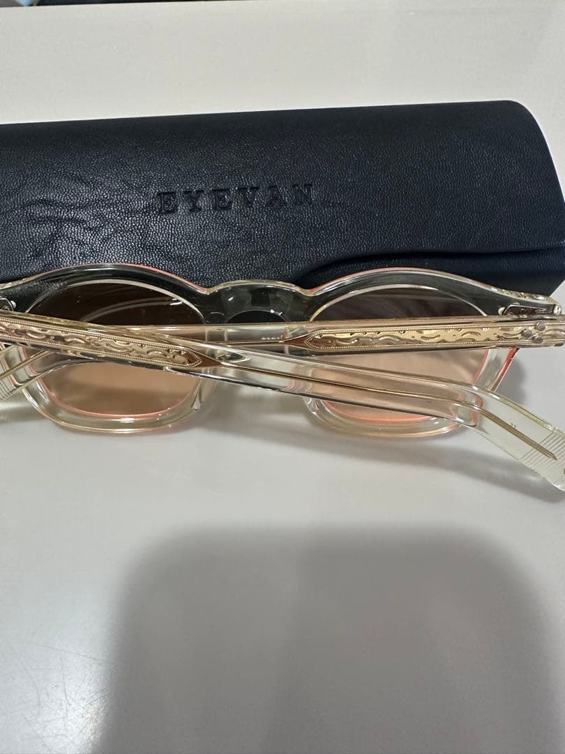 小物 eyevan sadler