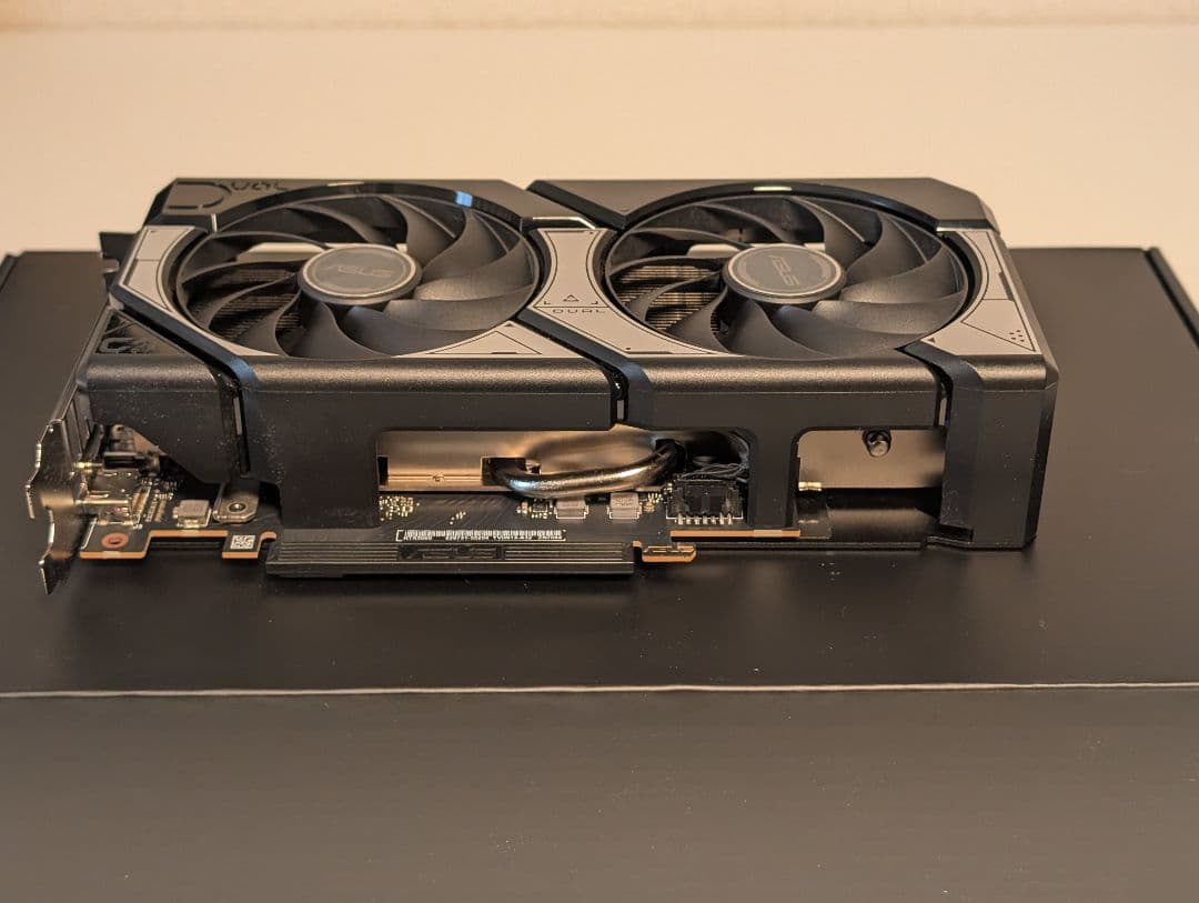 グラフィックボード・グラボ・ビデオカード ASUS GeForce RTX 5060 8GB