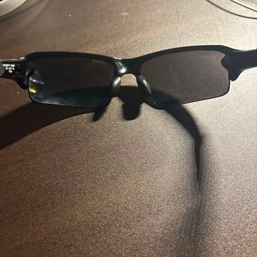 oakley スポーツサングラス偏光レンズ