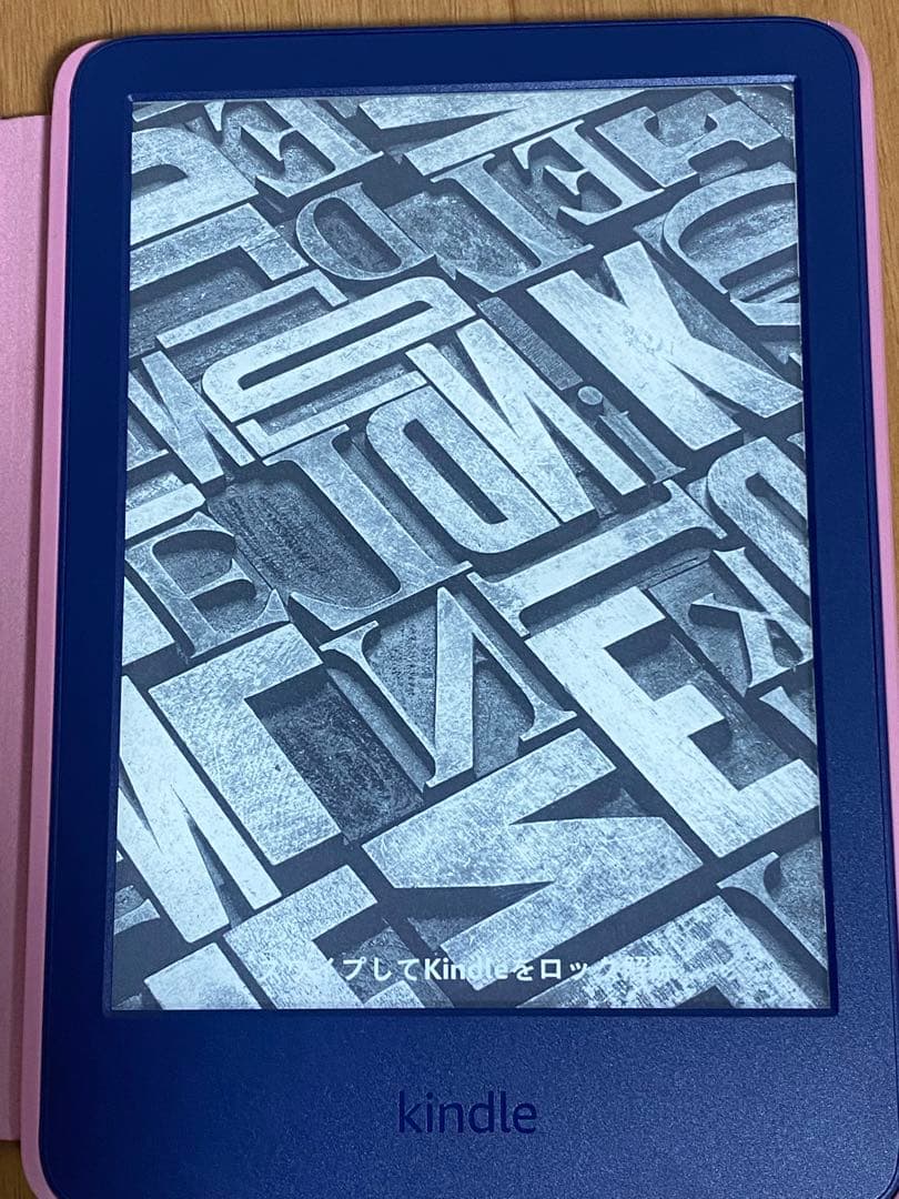 【美品】Kindle (第11世代) 本体ネイビー 16GB ピンクのケース付