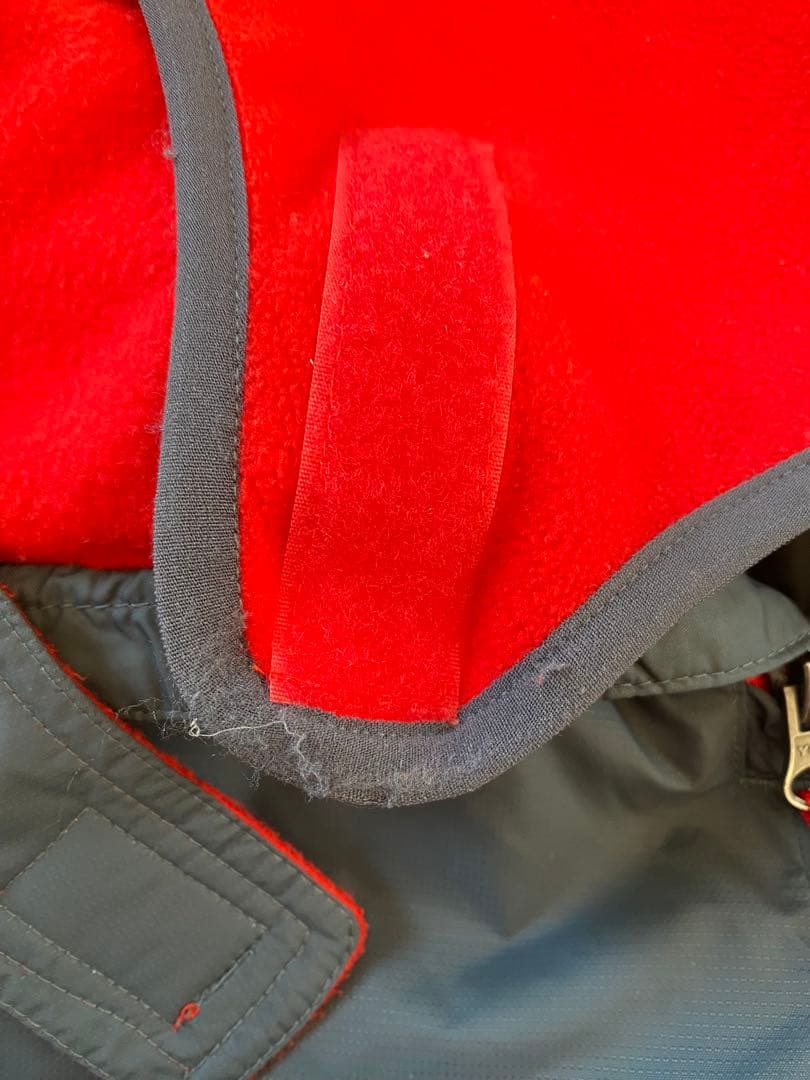 【値下げ】Columbia 子ども用 スノーウェア 上下セット グレー/レッド