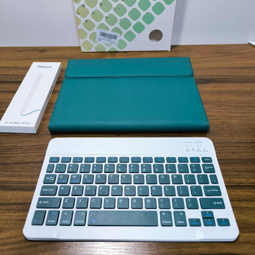 ヒタスラ　iPad 第6世代 32GB ケースとキーボード、タッチペン