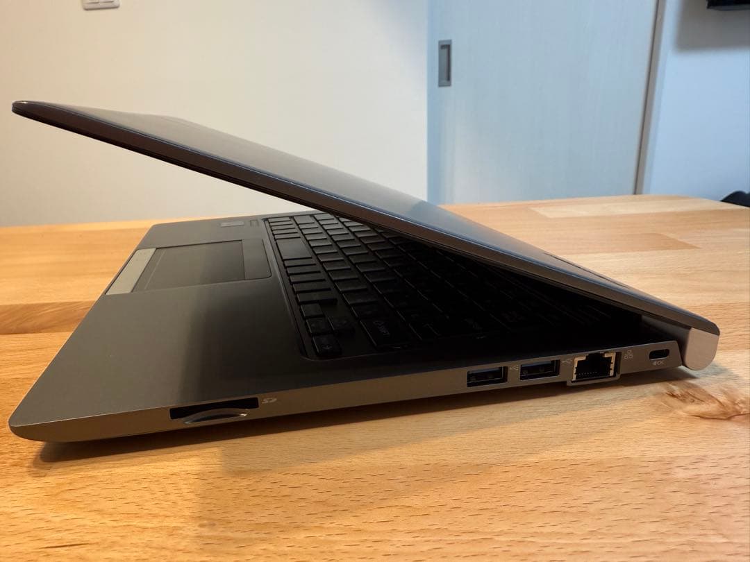 Toshiba Dynabook シルバー ノートPC