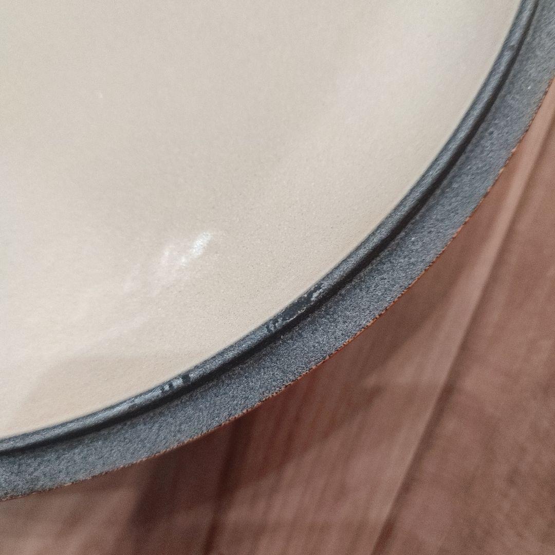 ルクルーゼ ココットロンド　24cm 両手鍋　未使用