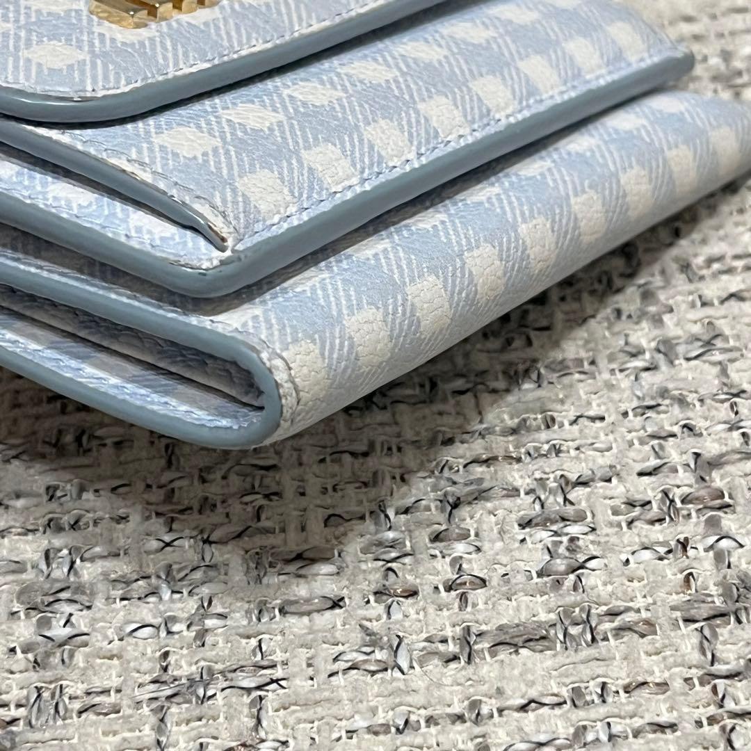 美品　ミュウミュウ　三つ折り　財布　ギンガムチェック　レザー　金具　ロゴ