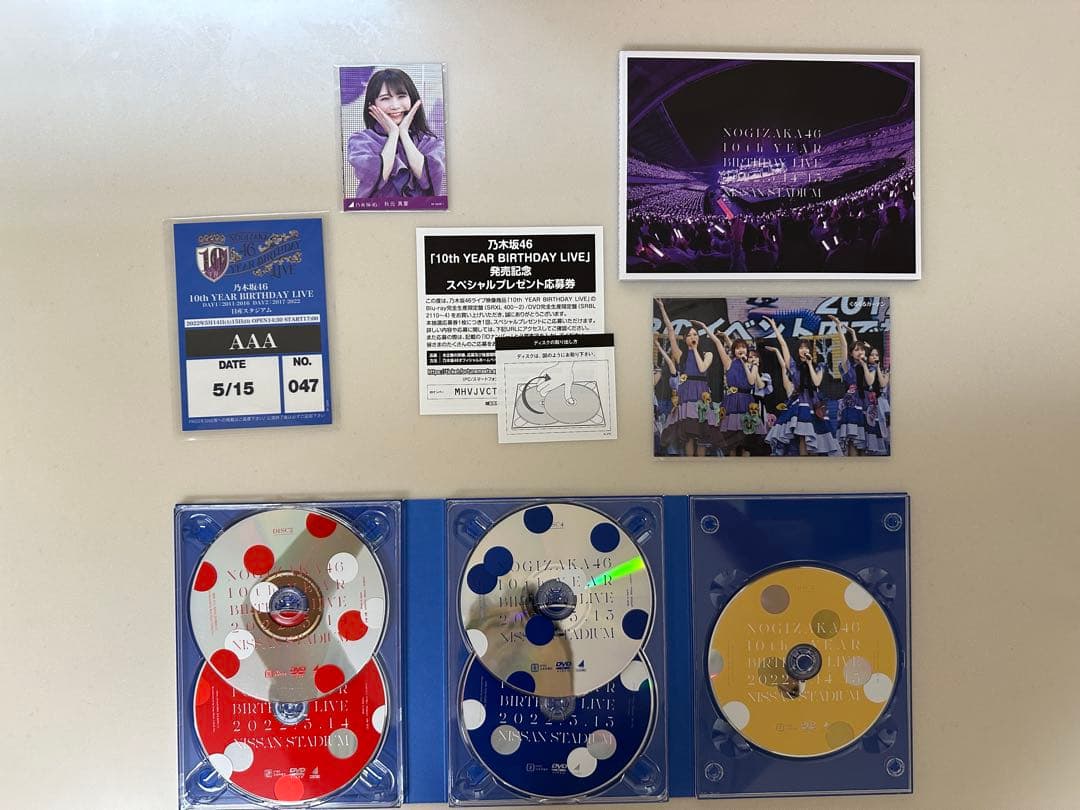 乃木坂46　10周年記念ライブの5枚組DVD（完全生産限定”豪華盤”