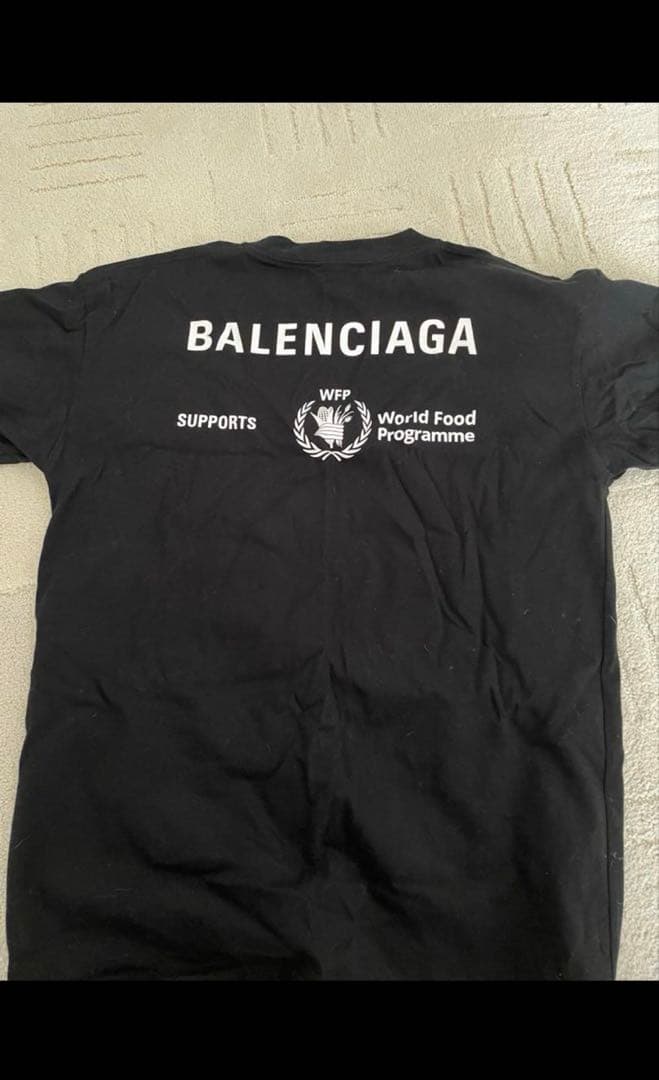 バレンシアガ　レディースTシャツ