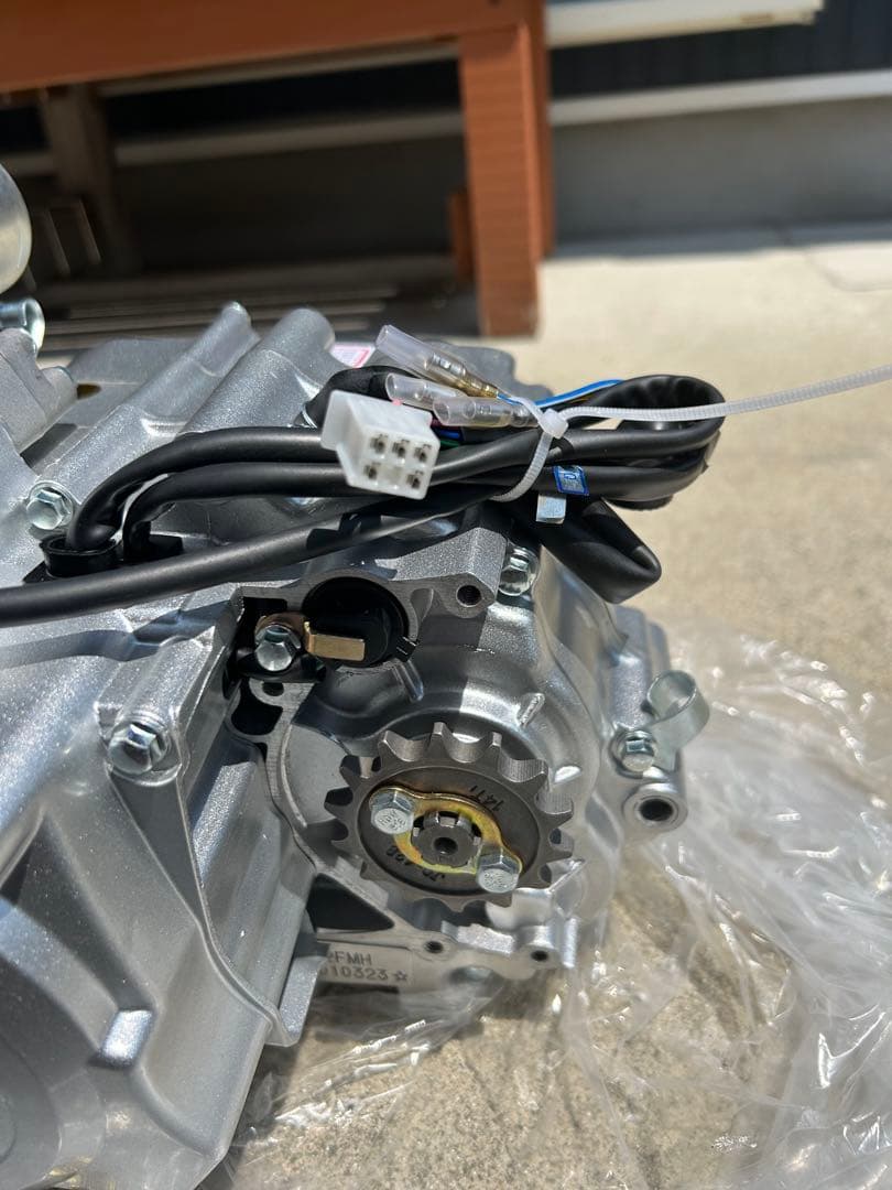 中華エンジン　110cc カブ　モンキー　新品未使用　値下げ
