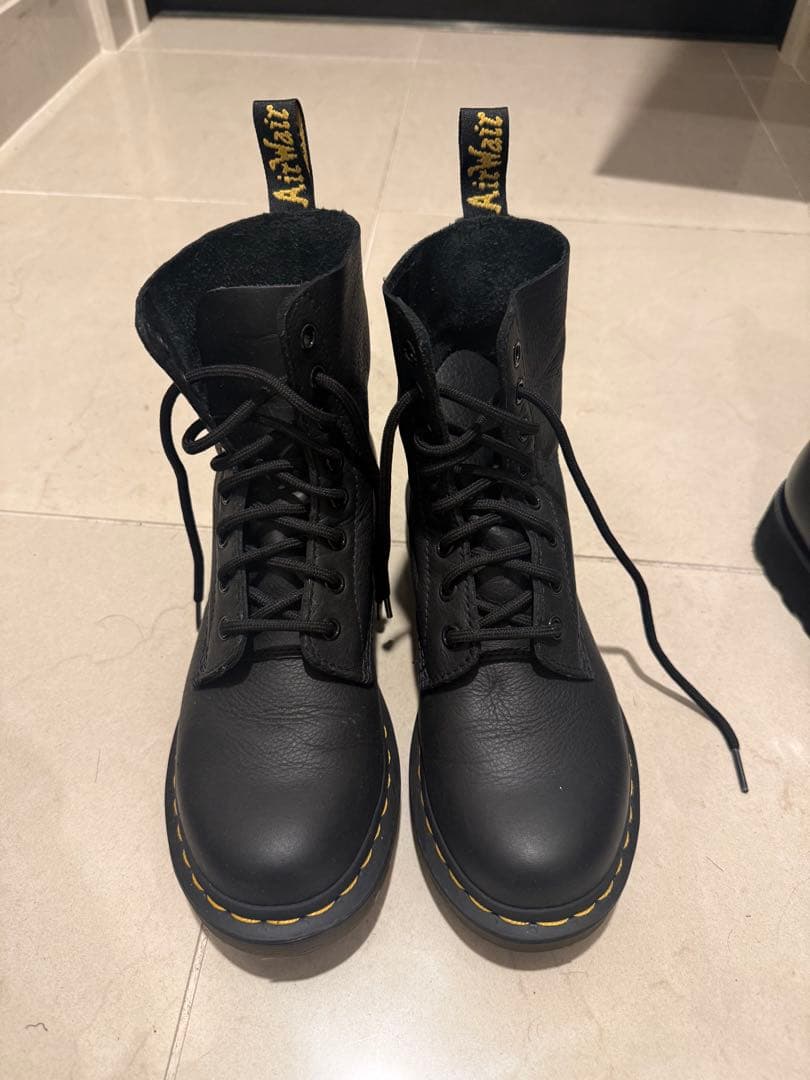 Dr.Martens / PASCAL 8ホール ブーツ